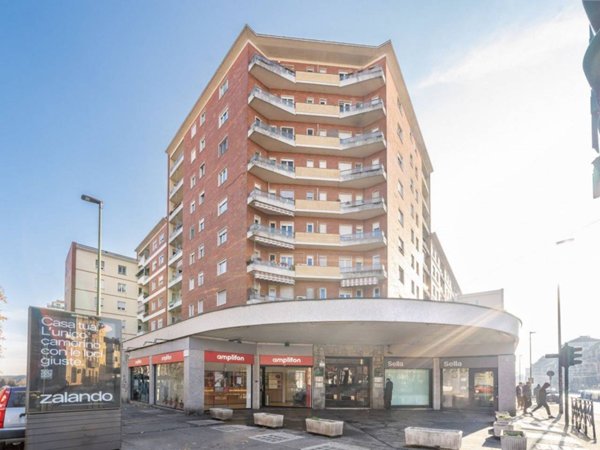 appartamento in vendita a Torino in zona Aurora