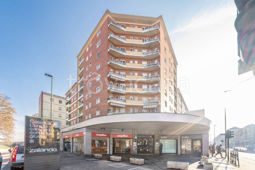 appartamento in vendita a Torino in zona Aurora