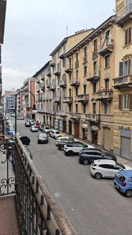 appartamento in vendita a Torino in zona Cenisia