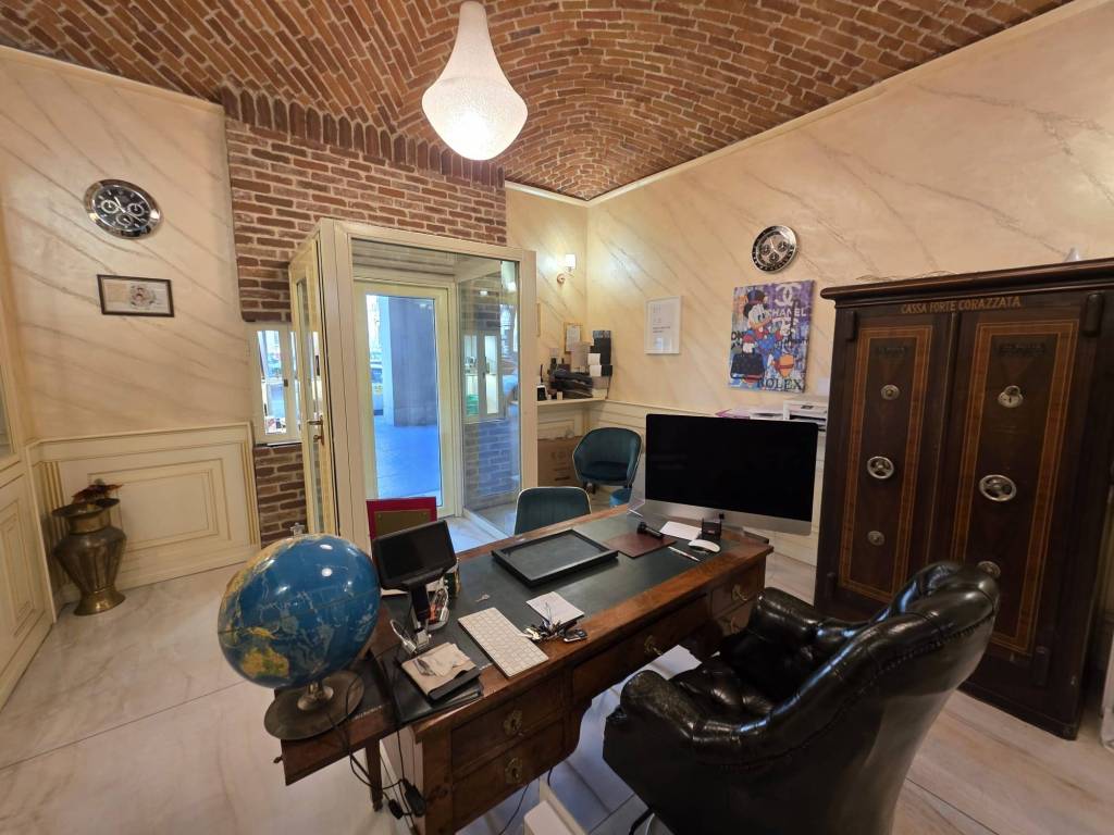 negozio in vendita a Torino