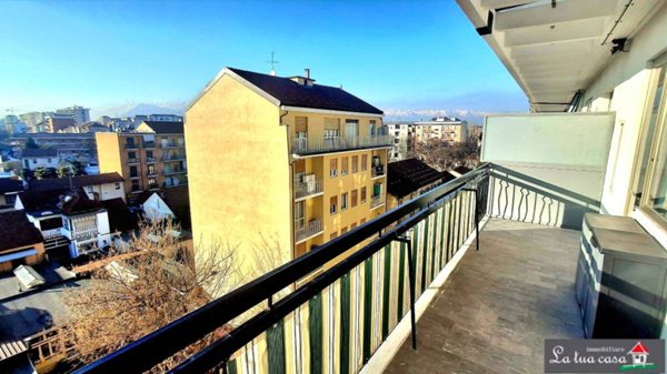appartamento in vendita a Torino in zona Pozzo Strada