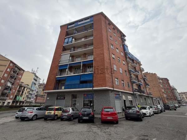 appartamento in vendita a Torino in zona Lucento