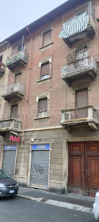 appartamento in vendita a Torino in zona Borgata Vittoria