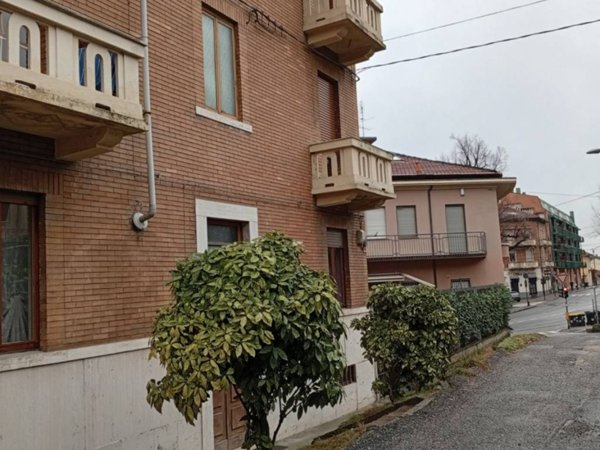 appartamento in vendita a Torino in zona Rosa