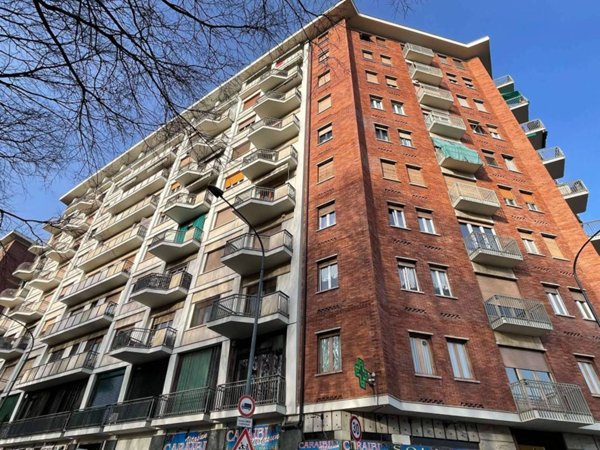 appartamento in vendita a Torino in zona Regio Parco