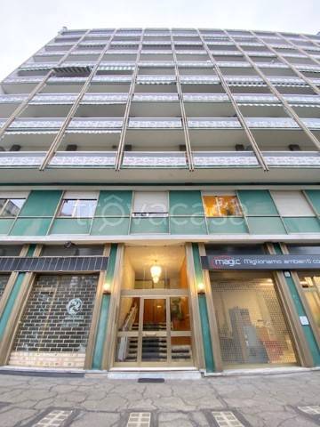 appartamento in vendita a Torino in zona Lingotto
