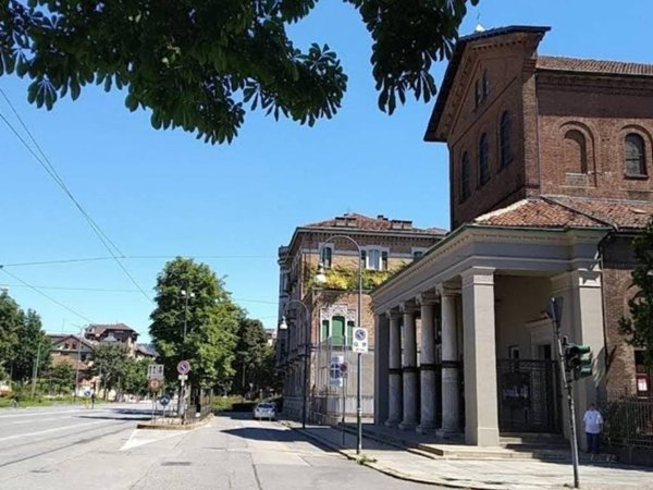 appartamento in vendita a Torino in zona Crocetta
