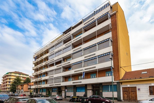 appartamento in vendita a Torino in zona Lucento