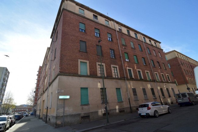 appartamento in vendita a Torino in zona Santa Rita