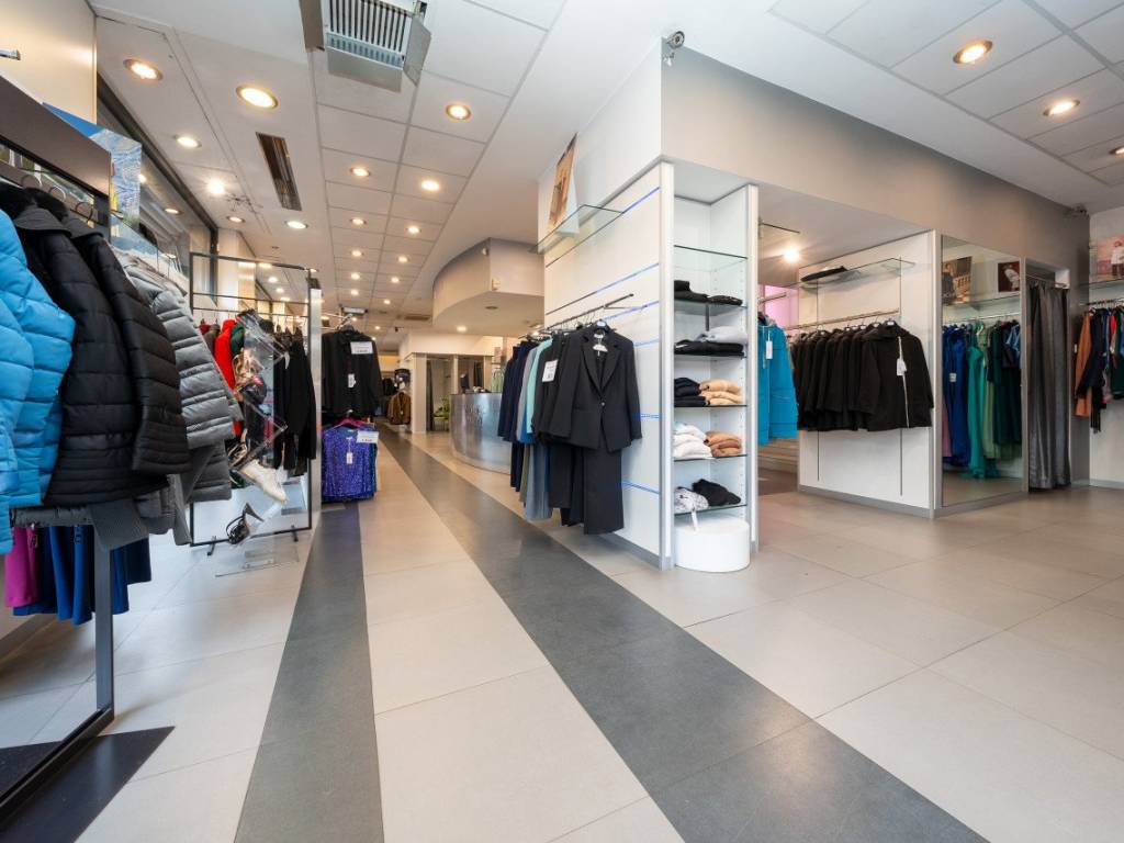 negozio in vendita a Torino in zona Filadelfia