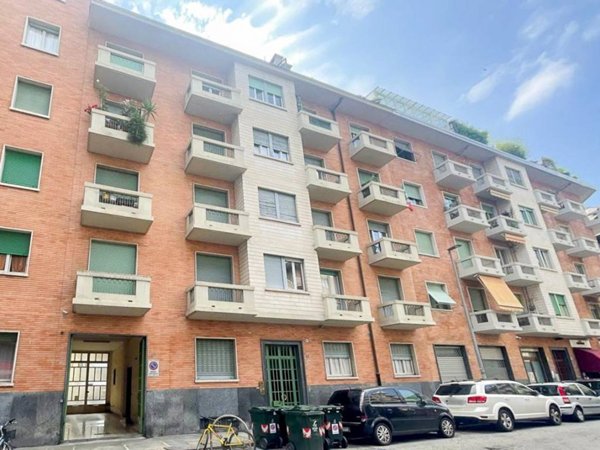 appartamento in vendita a Torino in zona San Salvario