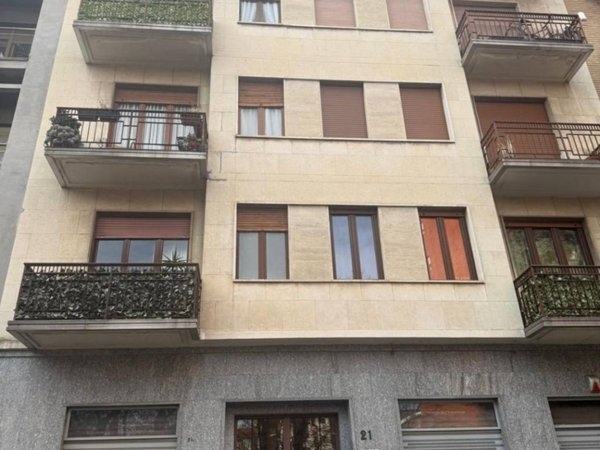 appartamento in vendita a Torino in zona Cenisia