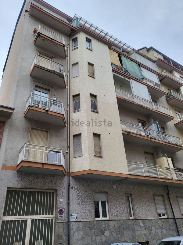 appartamento in vendita a Torino in zona Lucento