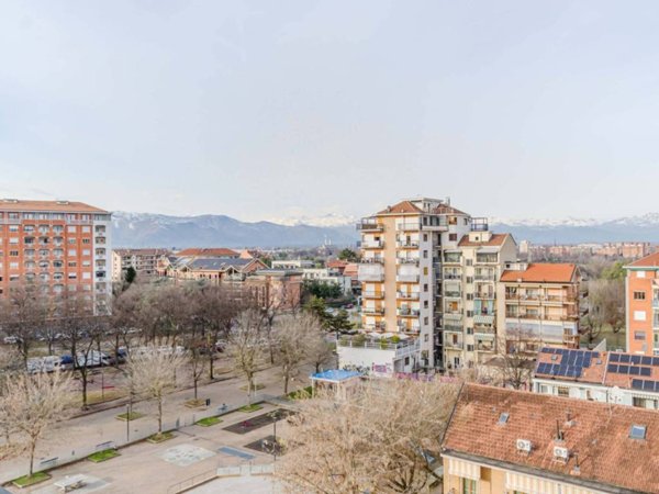 appartamento in vendita a Torino in zona Parella