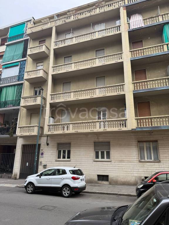 appartamento in vendita a Torino in zona Borgata Vittoria