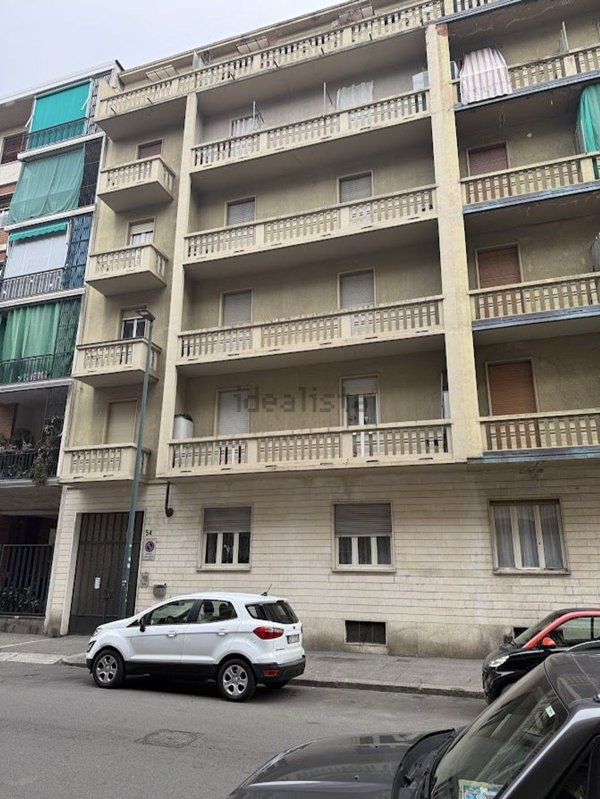 appartamento in vendita a Torino in zona Borgata Vittoria