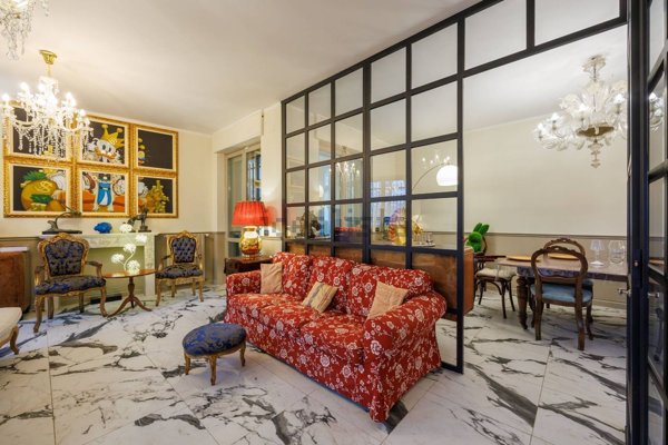 casa indipendente in vendita a Torino in zona Rosa