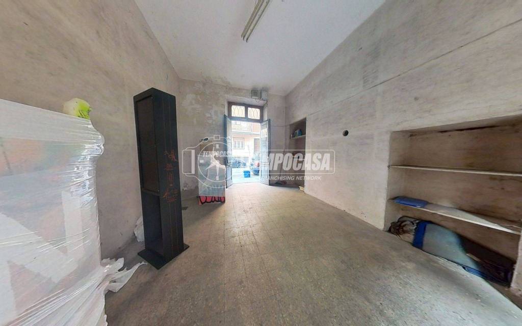 locale di sgombero in vendita a Torino in zona Regio Parco