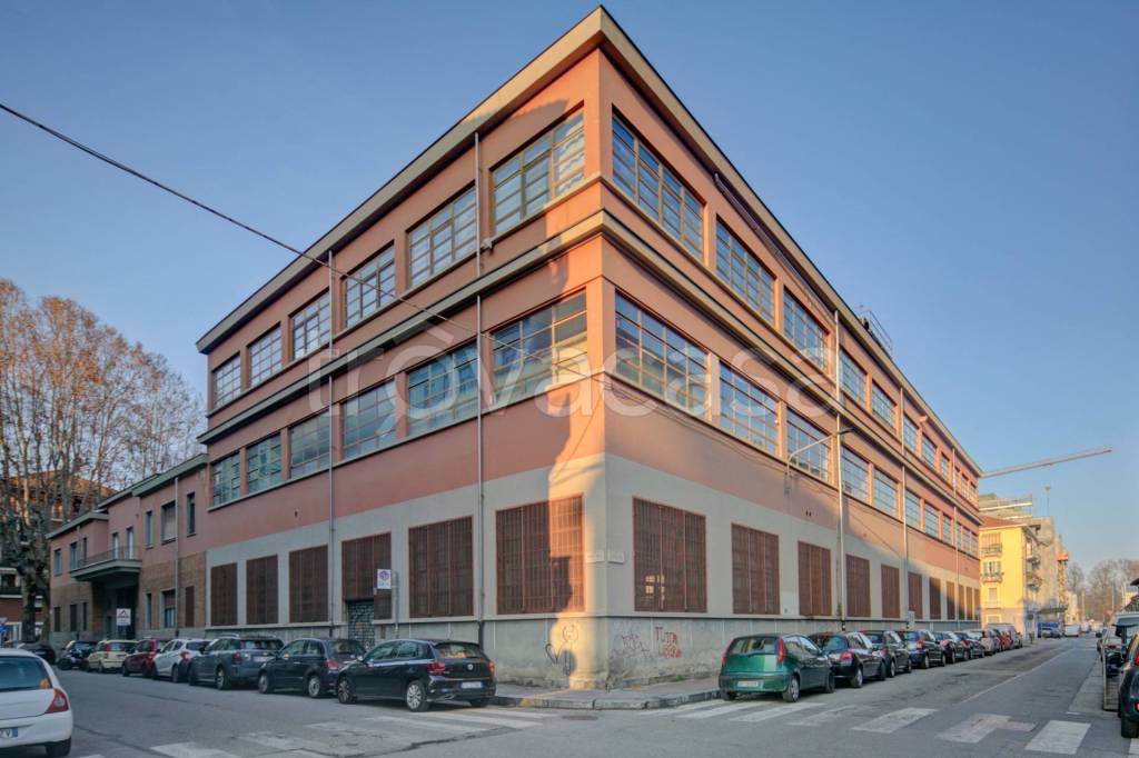 appartamento in vendita a Torino in zona Regio Parco