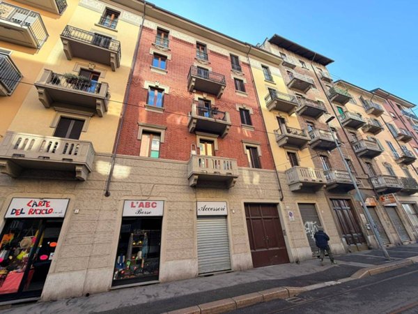 appartamento in vendita a Torino in zona Lingotto