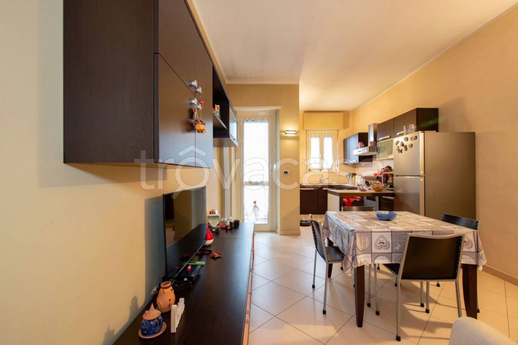 appartamento in vendita a Torino in zona Santa Rita