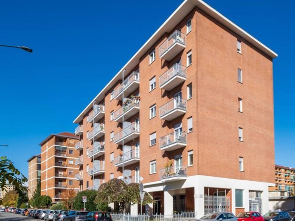 appartamento in vendita a Torino in zona Regio Parco