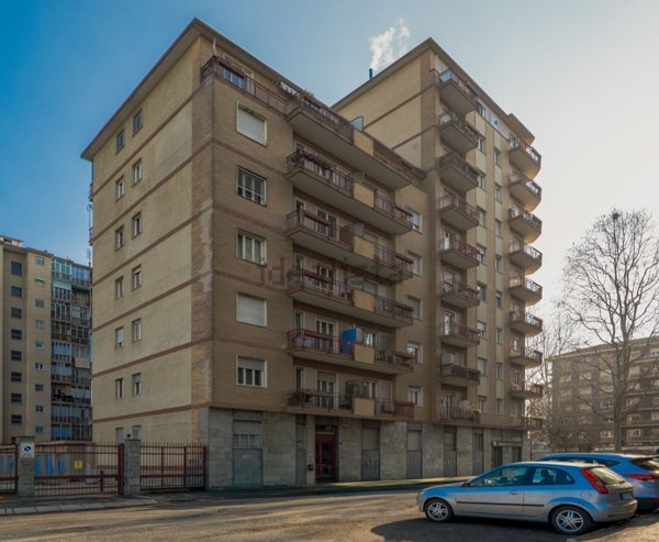 appartamento in vendita a Torino in zona Lingotto