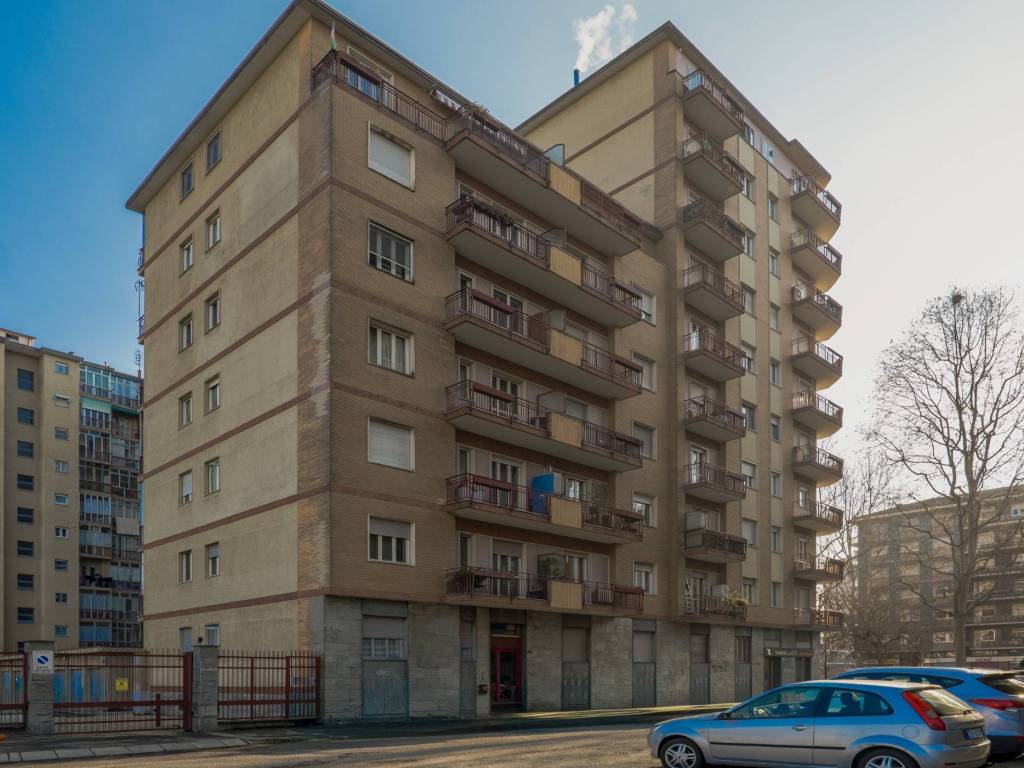 appartamento in vendita a Torino in zona Millefonti