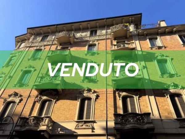 appartamento in vendita a Torino in zona Cit Turin