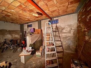 locale commerciale in vendita a Torino in zona Parella