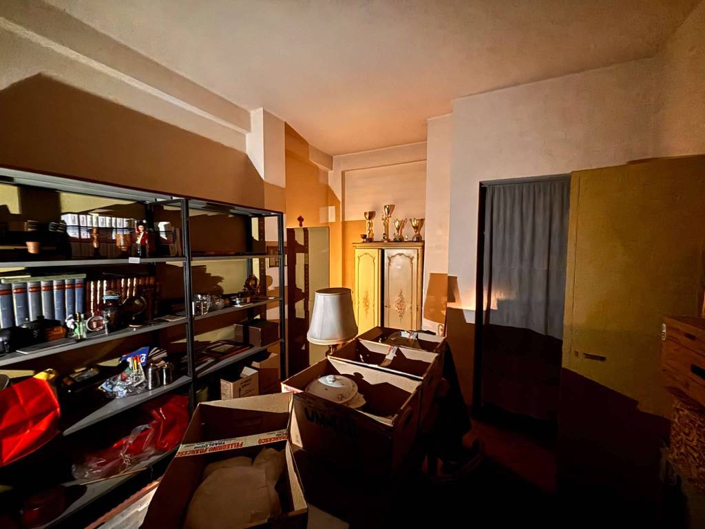 ufficio in vendita a Torino in zona San Donato