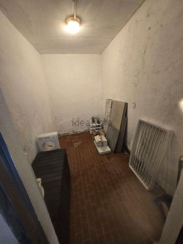 locale di sgombero in vendita a Torino in zona San Donato