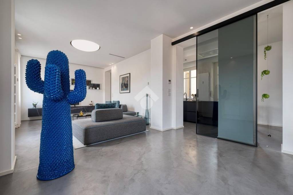 appartamento in vendita a Torino in zona Rosa