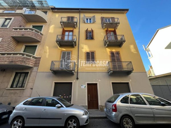 negozio in vendita a Torino in zona Borgo San Paolo