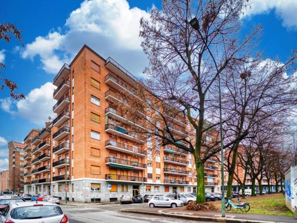 appartamento in vendita a Torino in zona Regio Parco