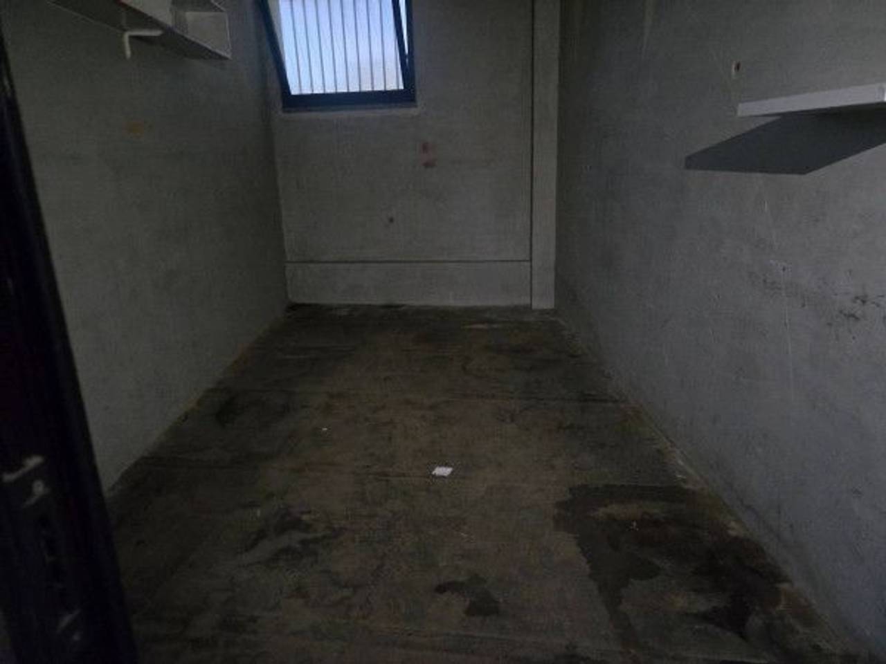 negozio in vendita a Torino in zona Madonna di Campagna