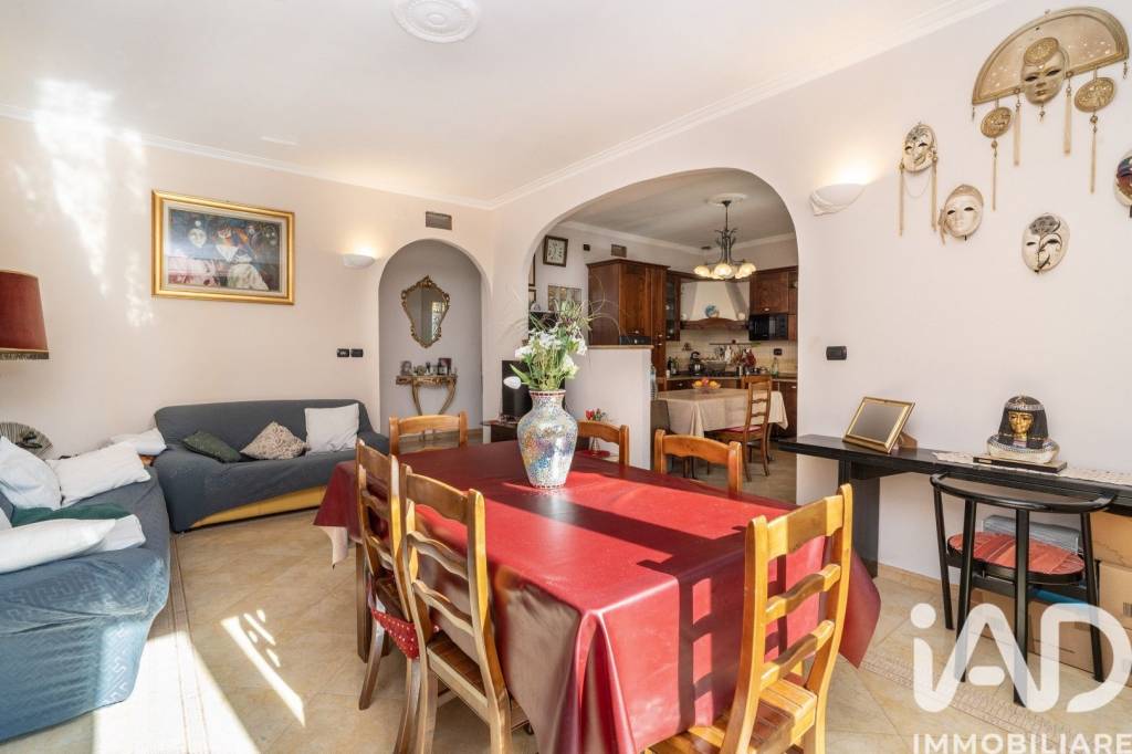 appartamento in vendita a Torino in zona Pozzo Strada