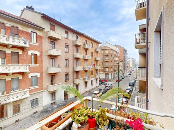 appartamento in vendita a Torino in zona Parella