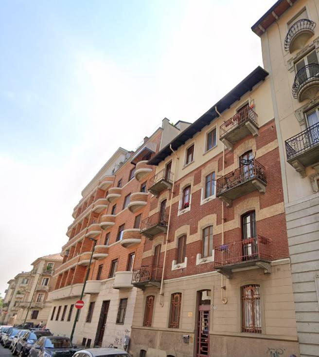 appartamento in vendita a Torino in zona Cenisia