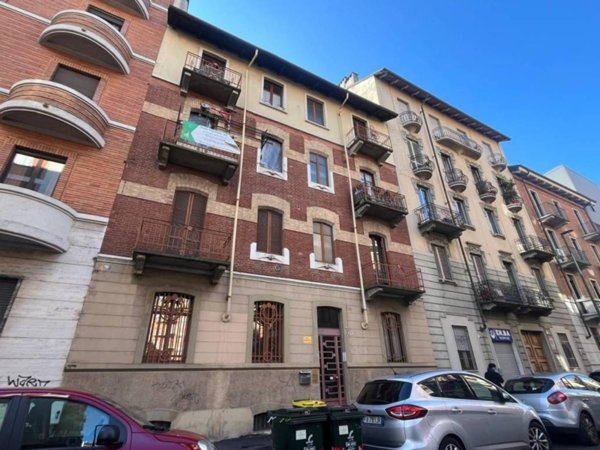 appartamento in vendita a Torino in zona Cenisia