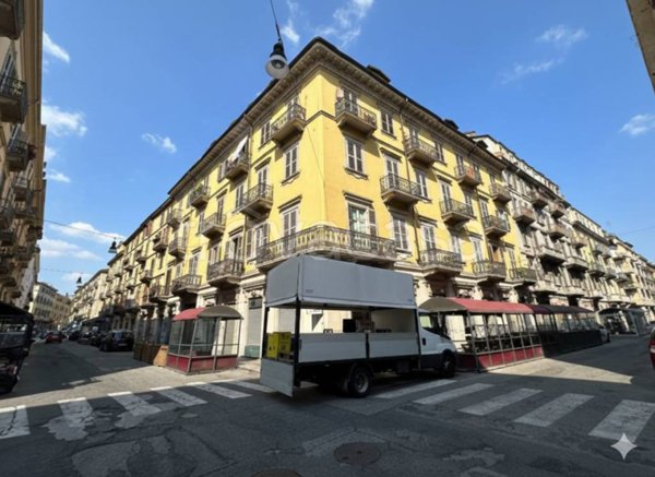 appartamento in vendita a Torino in zona San Salvario