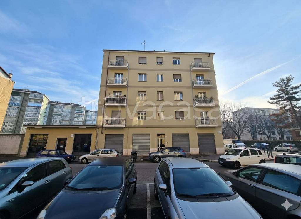 appartamento in vendita a Torino in zona Mirafiori Nord