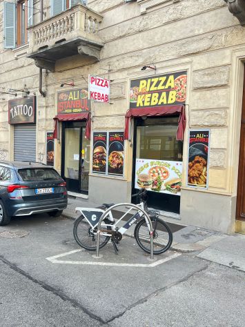 negozio in vendita a Torino in zona Borgo San Paolo