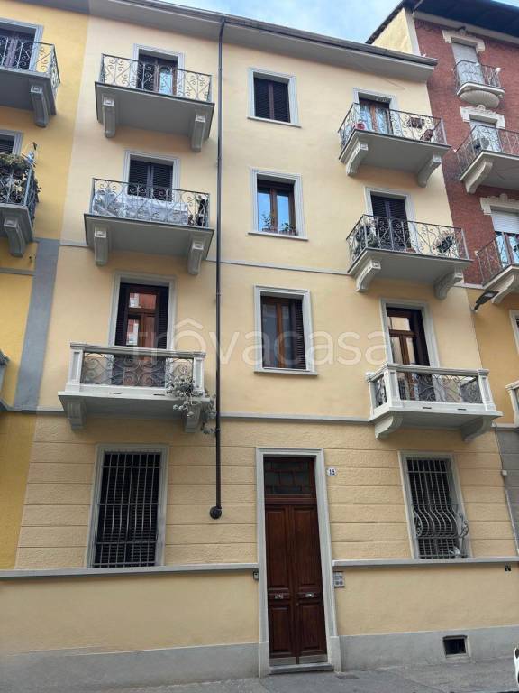 appartamento in vendita a Torino in zona Cenisia