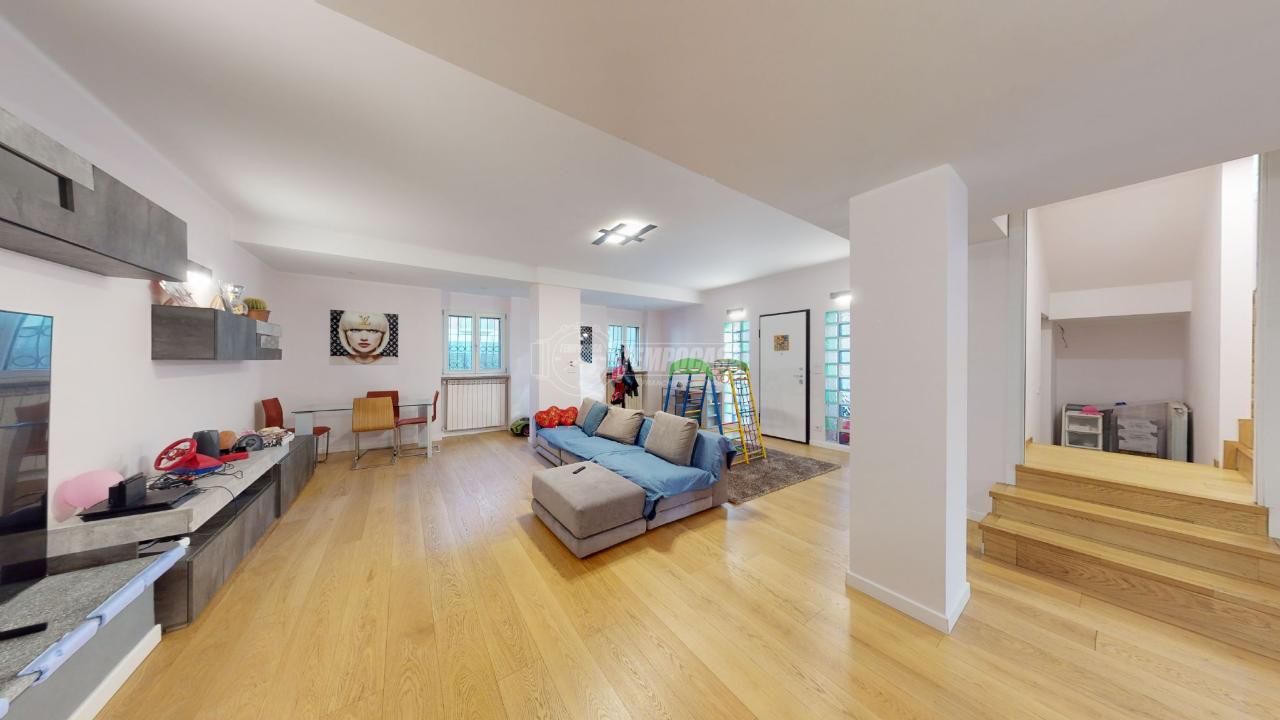 casa indipendente in vendita a Torino in zona Mirafiori Sud