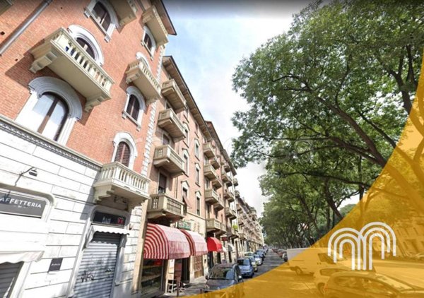 negozio in vendita a Torino in zona Cenisia