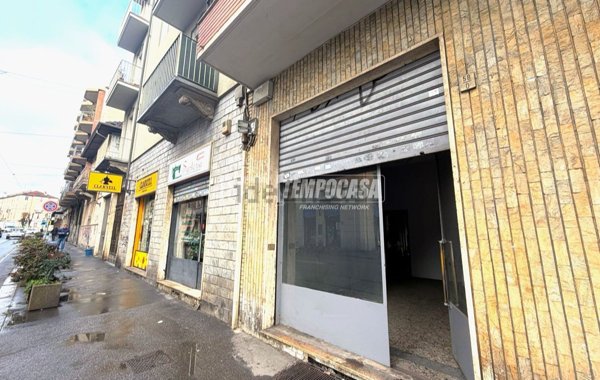 locale commerciale in vendita a Torino in zona Campidoglio