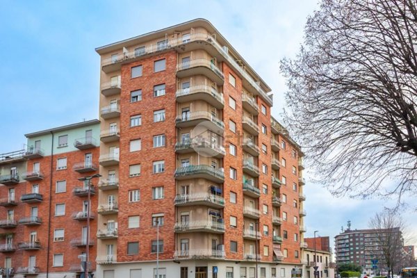 appartamento in vendita a Torino in zona Borgata Vittoria