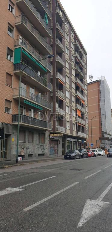 appartamento in vendita a Torino in zona Mirafiori Nord