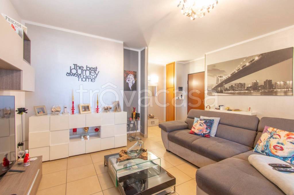 appartamento in vendita a Torino in zona Lingotto